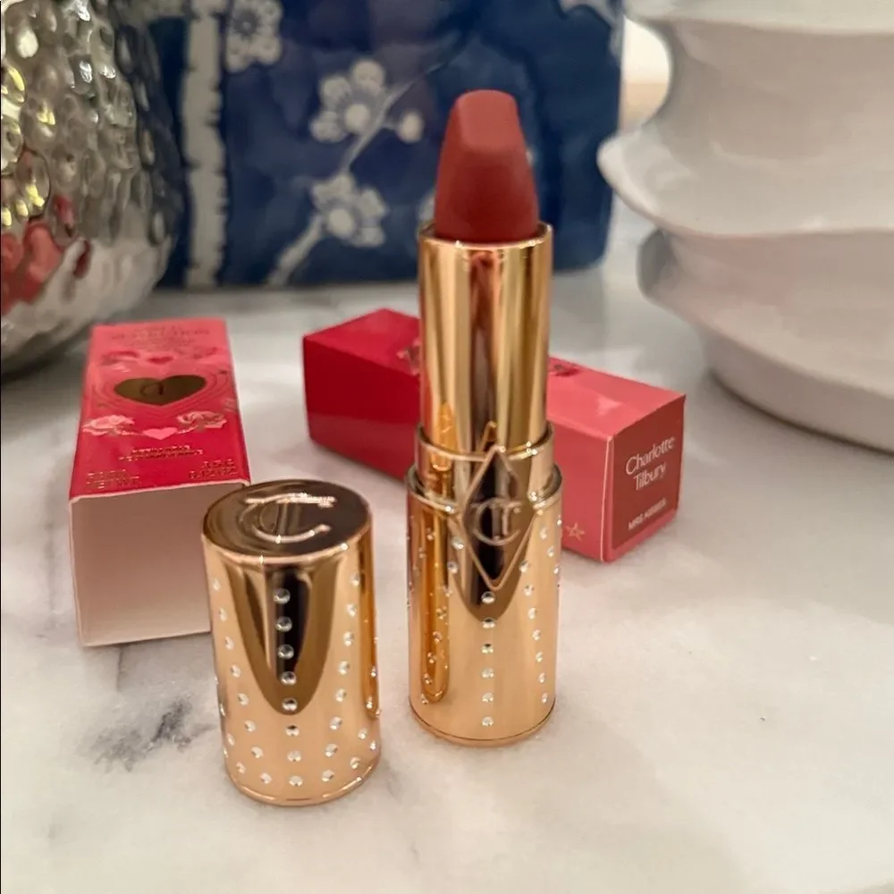 Charlotte Tilbury new box